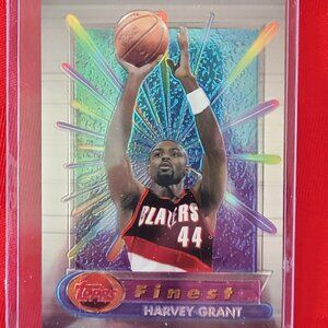 1995 TOPPS, HARVEY GRANT, PORTLAND TRAIL BLAZERS, CHROMIUM BASKETBALL CARD!!!